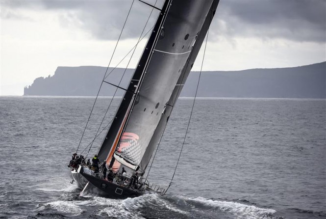 S/Y COMANCHE Takes Line Honours at 2015 Rolex Sydney Hobart Yacht Race