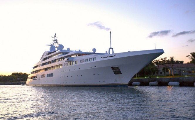 Imposing 162M Giga Yacht DUBAI at anchor in Dubai