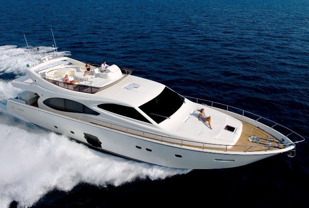 24m Ferretti Luxury Yacht LAVITALEBELA Reduced Rate for Event Charters