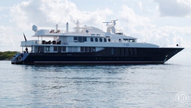 Charter 50m Luxury Yacht SHE’S A 10 in Florida and The Bahamas