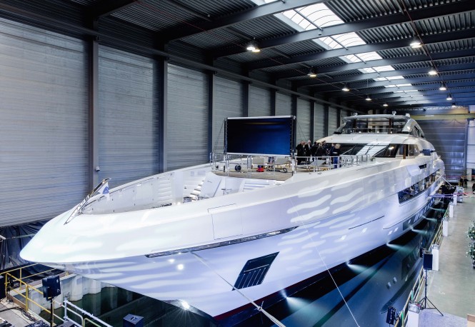GALACTICA SUPER NOVA - photo by Guillaume Plisson