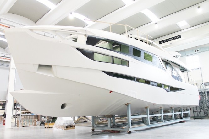 Luxury Yacht ILUMEN 28 Taking Shape at Dominator in Italy