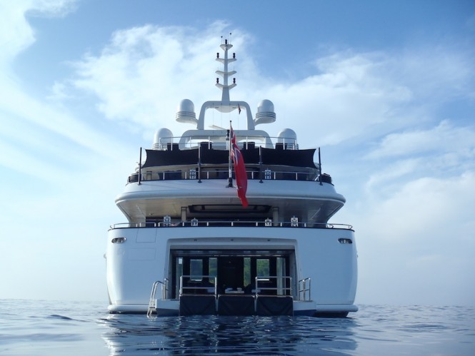 SILVER ANGEL aft view - Photo by Nicolas Benazeth
