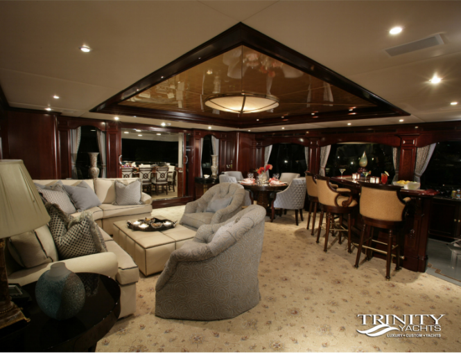 CLAIRE - Main Saloon
