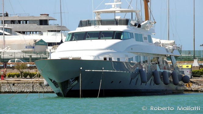 Benetti RIMA II and Feadship CEDAR SEA II Superyacht Seen in Italy