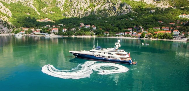 Last minute charters: Superyacht Jo in Montenegro