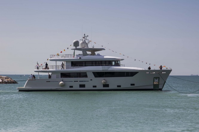 Nauta Air 108 Motor Yacht NARVALO Hits Water at Cantiere Delle Marche