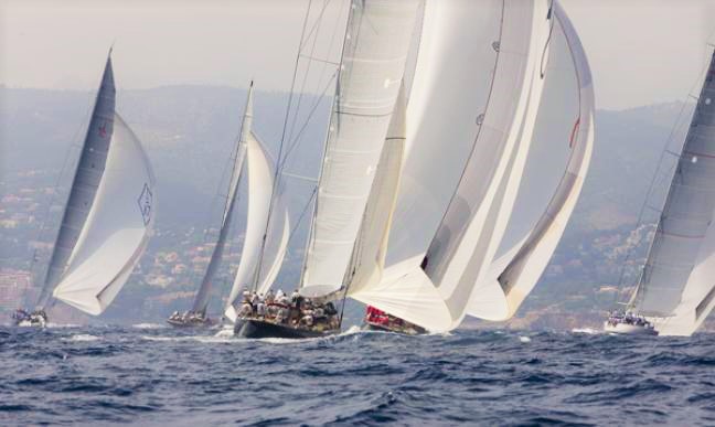 An intense first day of racing at Palma de Mallorca