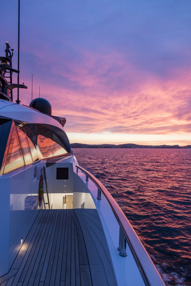 Monaco Yacht Show 2016 to display sport hybrid M/Y Divine