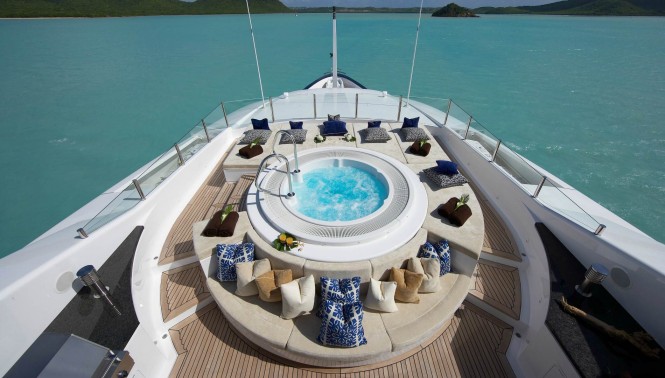 Luxury yacht ICE ANGEL - Jacuzzi