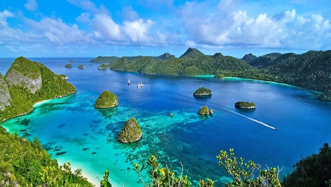 Indonesia: Yacht charter destinations in paradise