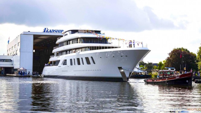 Superyacht Aquarius on Her Way to Open Waters