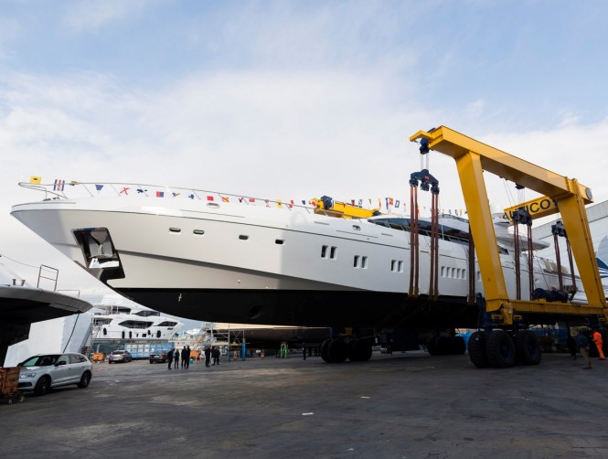 Mangusta 165 Hull 11 launched