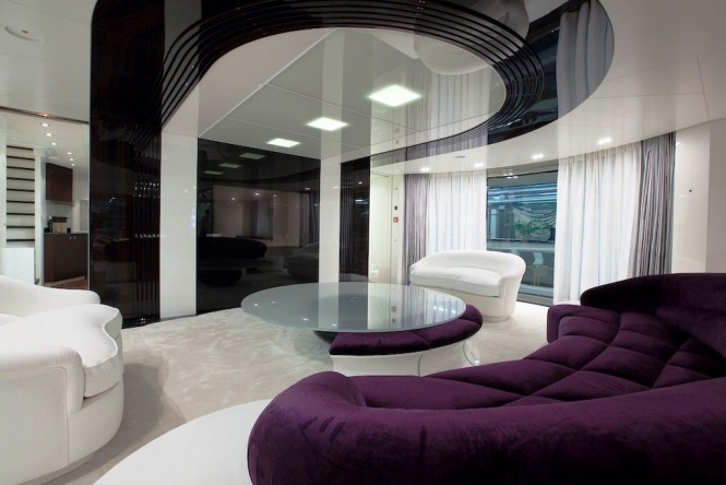 Superyacht Quite Essential. Main Saloon