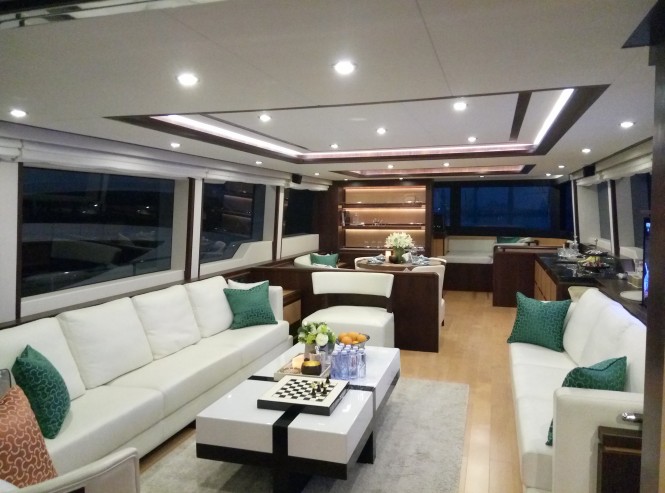 Zoom 72 Interior
