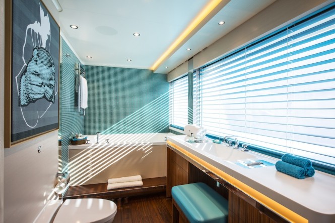 AQuiJo bathroom - Photo by Stuart Pearce