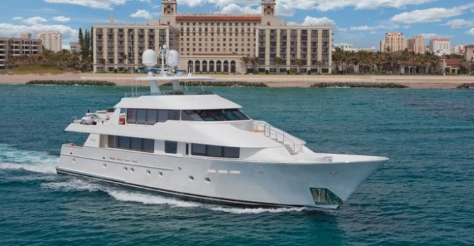 Luxury charter yacht CHASING DAYLIGHT is heading to Mexico
