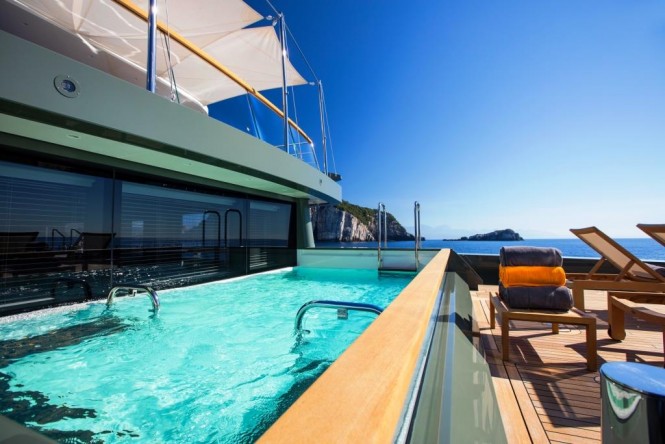 Moka Pool