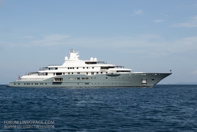 Superyacht Radiant in Thailand