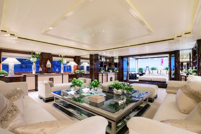 M/Y LIONESS V - Main saloon