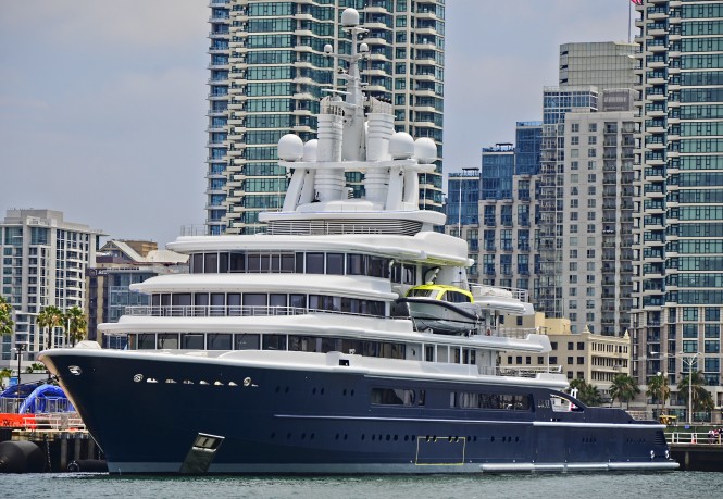 Luna at San Diego Harbour. Photo by Tomas Del Coror