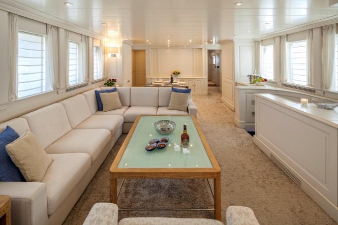 Luxury yacht HARMONYA - Salon