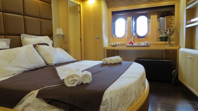 M/Y SANTA LUCIA FAST - Master suite