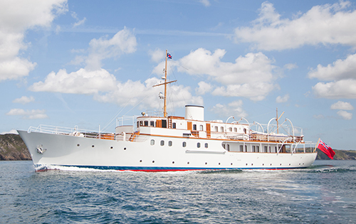 Savour a classic Mediterranean charter aboard motor yacht MALAHNE