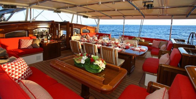 The cockpit offers a fabulous possibility for outdoor dining and relaxation aboard SY MARIE