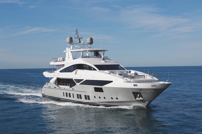Luxury yacht H cruising - Photo courtesy of Benetti