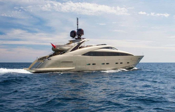 For Mediterranean days and nights to remember, charter luxury yacht Midnight Sun