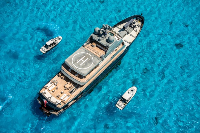 Forget ‘Plan A’: Charter superyacht ‘Plan B’ in French Polynesia and the South Pacific