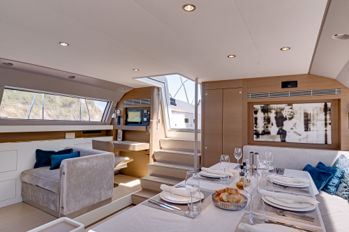 CNB sailing yacht J SIX - Salon