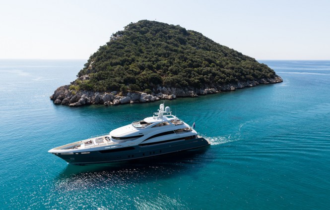M/Y La Passion. Photo credit Jeff Brown