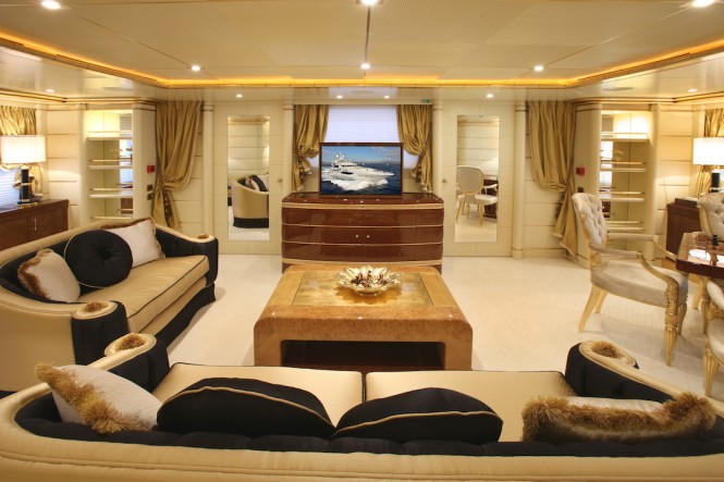Benetti FB238 Platinum_Skylounge
