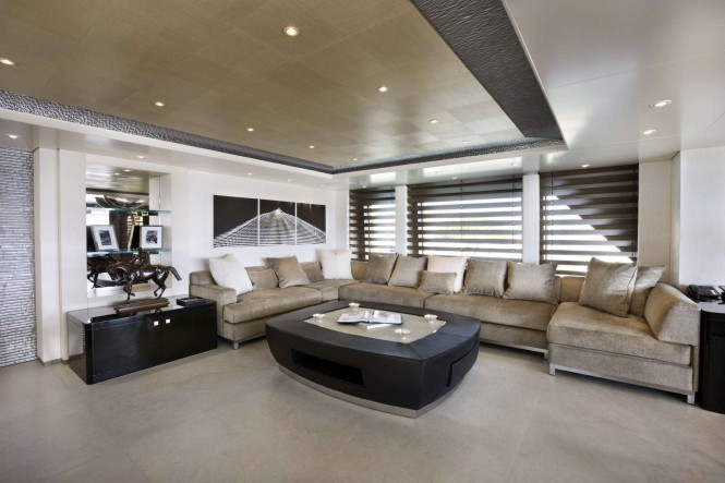 Luxury yacht HURRICANE RUN - Main salon