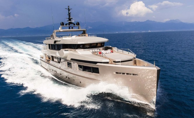 Charter award-winning M/Y Giraud in the South of France