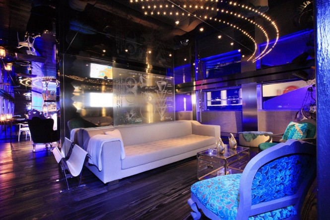Motor yacht SEA FORCE ONE - Main salon seating area. Photo credit Luca Dini Design