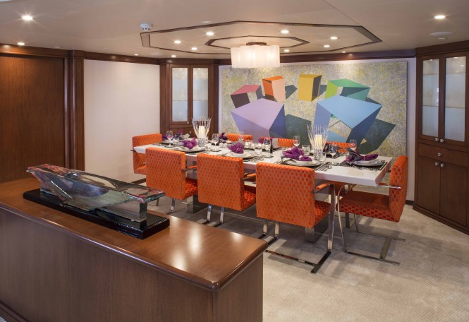 Superyacht AT LAST - Formal dining
