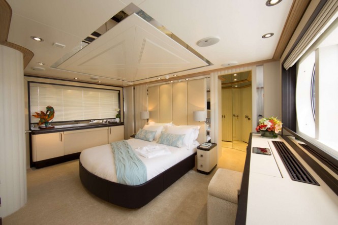 Superyacht LA MASCARADE - Master suite