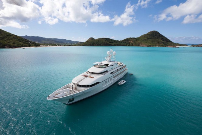 Charter motor yacht RoMa in the Western Mediterranean