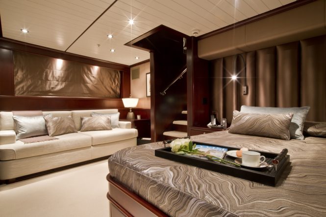 Superyacht KOI - Master suite