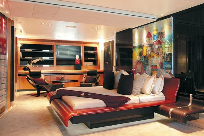 Superyacht MALTESE FALCON - Master suite