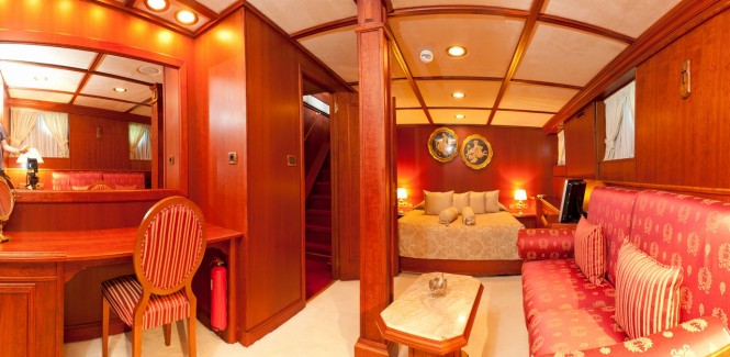 Superyacht SEAGULL II - Lower deck Owner's suite
