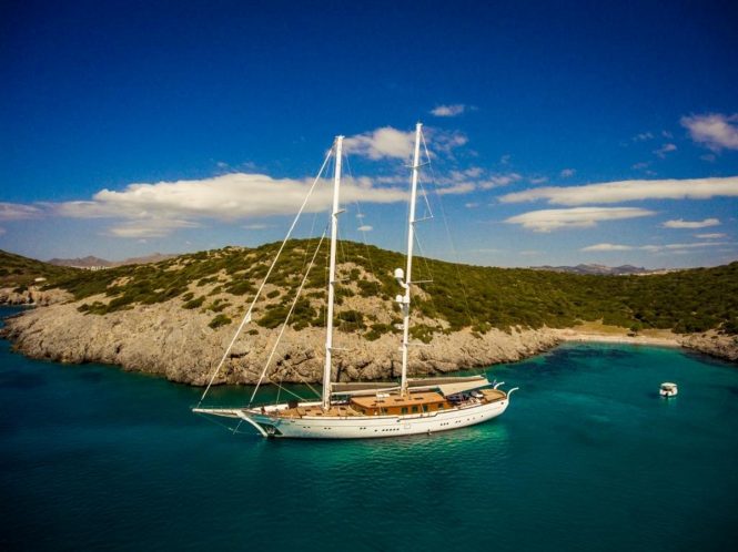 Luxury schooner ZanZiba available for Eastern Mediterranean charters
