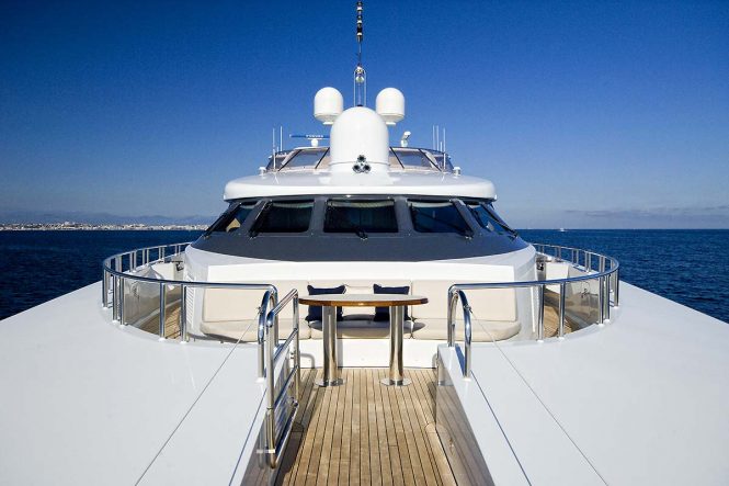 Luxury yacht KIJO - Portuguese deck