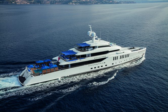 Luxury yacht SEASENSE - View of the 'beach club' on the main deck aft