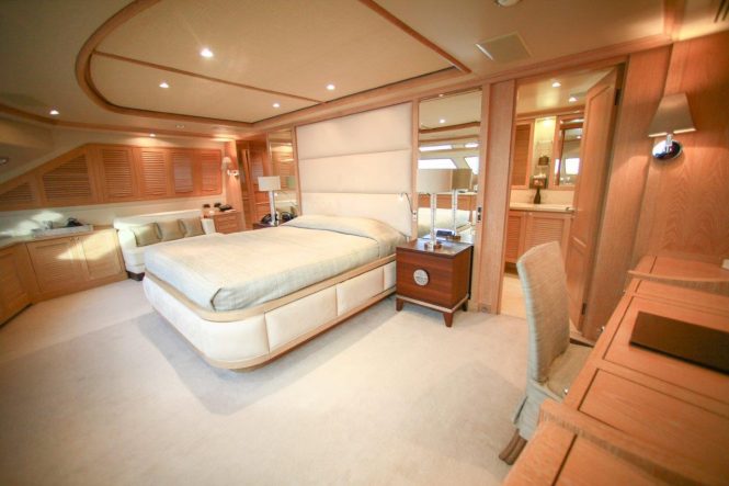 Master suite aboard superyacht QUEST R