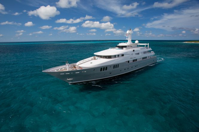 Cruise anywhere in the Caribbean with luxury charter yacht Dream