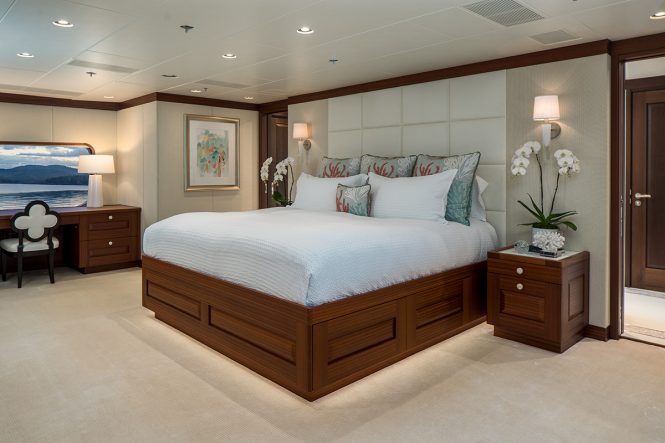 M/Y ENDLESS SUMMER - Master suite
